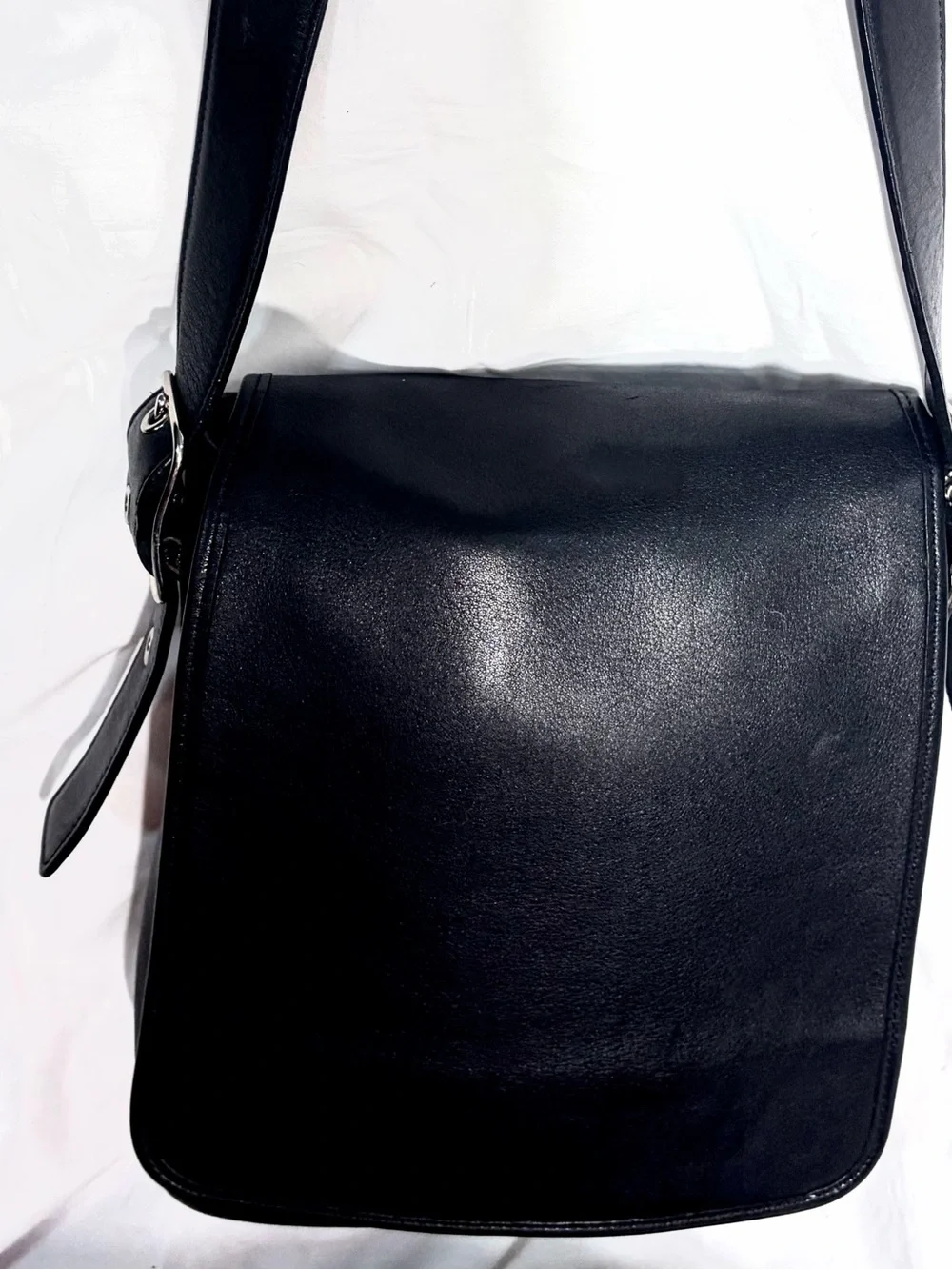 COACH Authentic Vintage Legacy Saddle Studio Flap Crossbody Bag Black 9335